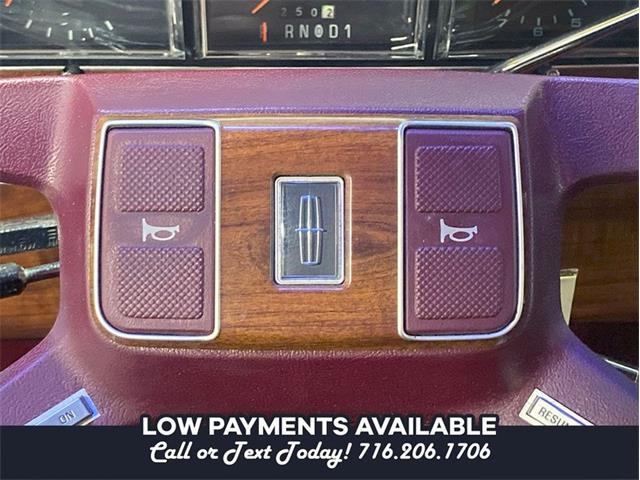1989 Lincoln Town Car (CC-1895949) for sale in Depew, New York