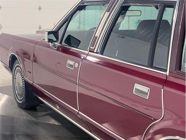 1989 Lincoln Town Car (CC-1895949) for sale in Depew, New York