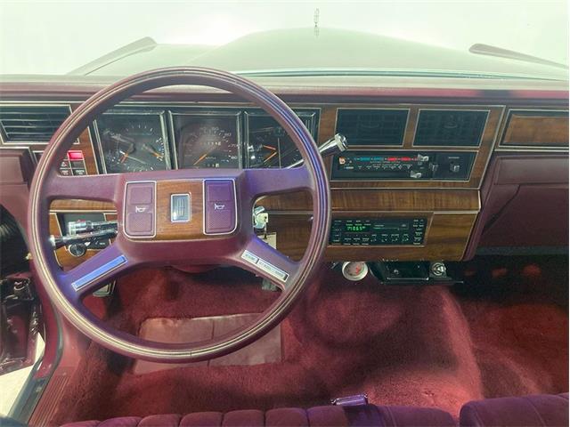 1989 Lincoln Town Car (CC-1895949) for sale in Depew, New York