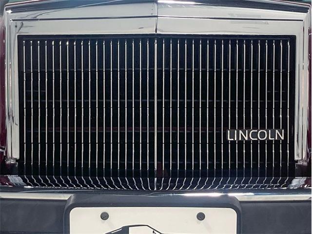 1989 Lincoln Town Car (CC-1895949) for sale in Depew, New York