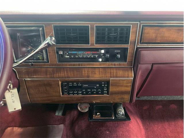 1989 Lincoln Town Car (CC-1895949) for sale in Depew, New York