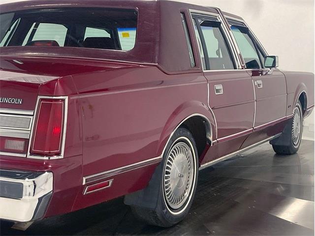 1989 Lincoln Town Car (CC-1895949) for sale in Depew, New York