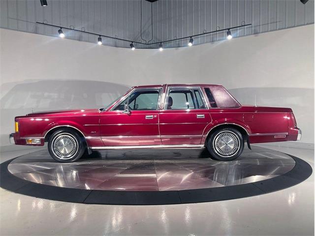 1989 Lincoln Town Car (CC-1895949) for sale in Depew, New York