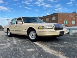 1997 Lincoln Town Car (CC-1899143) for sale in Saint Charles, Missouri