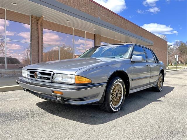 1990 Pontiac Bonneville (CC-1902708) for sale in Wayne , Michigan