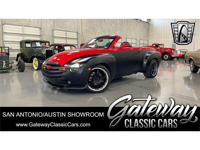 2005 Chevrolet SSR (CC-1904141) for sale in O'Fallon, Illinois