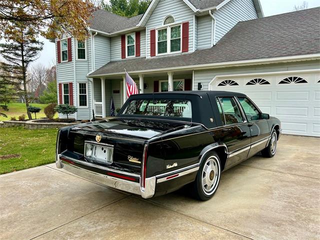 1992 Cadillac Sedan DeVille (CC-1904155) for sale in North Royalton, Ohio