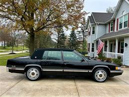 1992 Cadillac Sedan DeVille (CC-1904155) for sale in North Royalton, Ohio