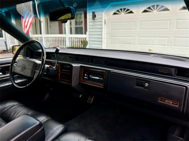 1992 Cadillac Sedan DeVille (CC-1904155) for sale in North Royalton, Ohio