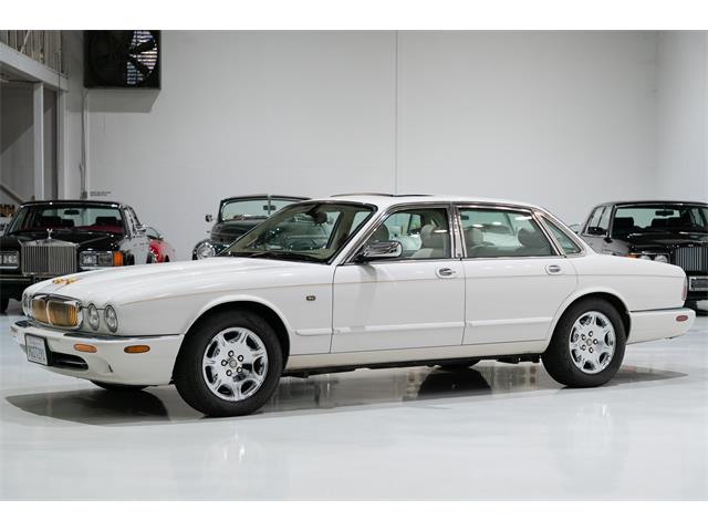 2003 Jaguar XJ8 (CC-1904905) for sale in St. Ann, Missouri