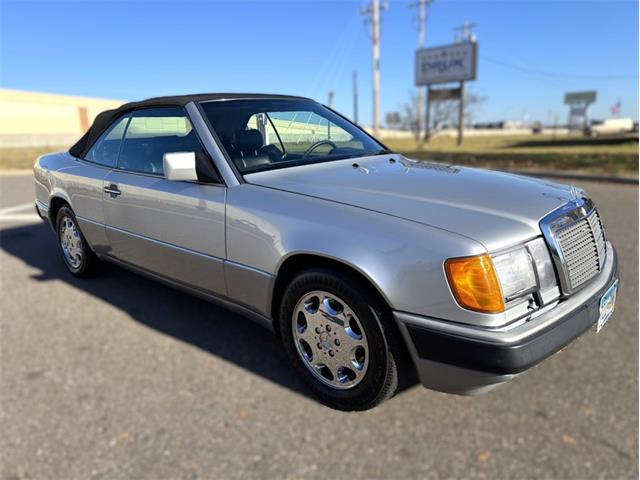 1993 Mercedes-Benz 300 (CC-1900520) for sale in Ramsey, Minnesota