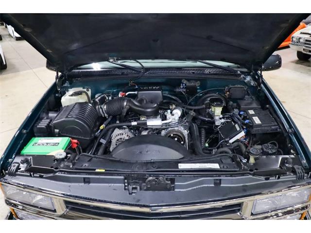 1998 Chevrolet Suburban (CC-1907454) for sale in Kentwood, Michigan