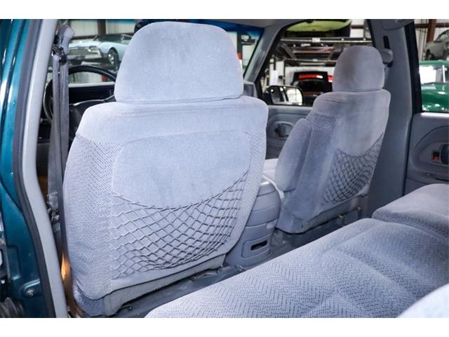 1998 Chevrolet Suburban (CC-1907454) for sale in Kentwood, Michigan