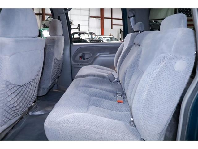1998 Chevrolet Suburban (CC-1907454) for sale in Kentwood, Michigan