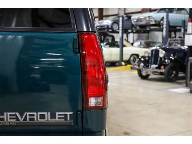 1998 Chevrolet Suburban (CC-1907454) for sale in Kentwood, Michigan