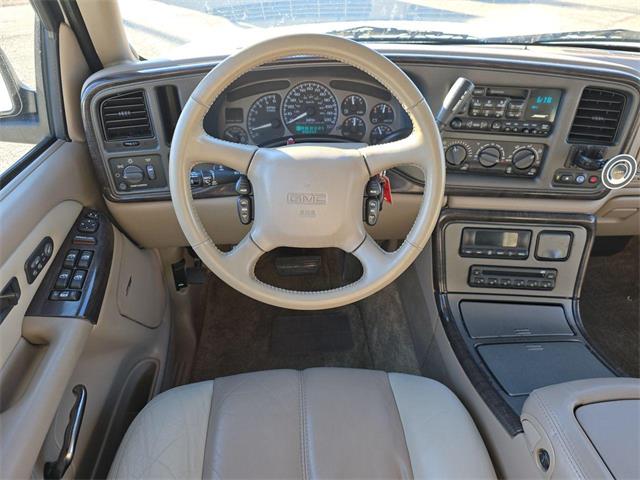 2002 GMC Yukon Denali (CC-1911558) for sale in Ross, Ohio