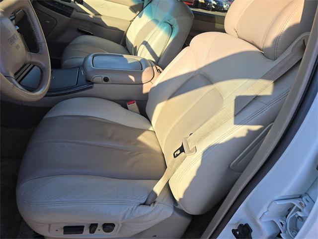 2002 GMC Yukon Denali (CC-1911558) for sale in Ross, Ohio