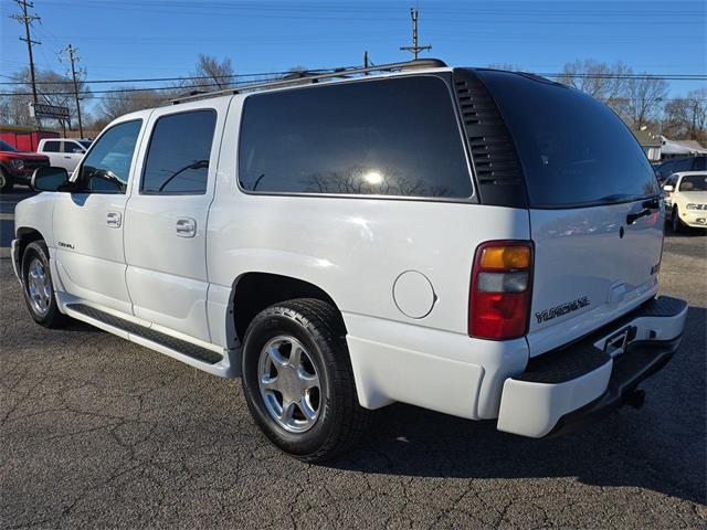 2002 GMC Yukon Denali (CC-1911558) for sale in Ross, Ohio