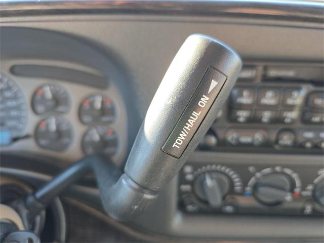 2002 GMC Yukon Denali (CC-1911558) for sale in Ross, Ohio