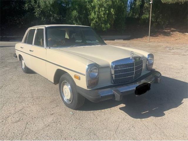 1976 Mercedes-Benz 240 (CC-1910159) for sale in Cadillac, Michigan