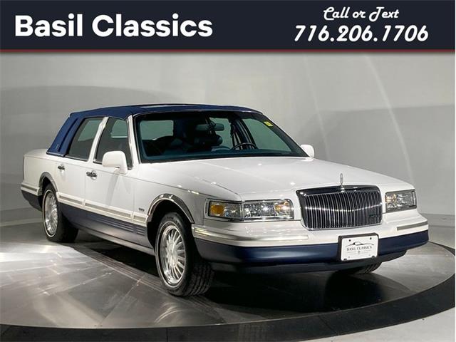 1996 Lincoln Town Car (CC-1911902) for sale in Depew, New York