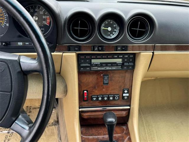 1988 Mercedes-Benz 560SL (CC-1910223) for sale in Gladstone, Oregon