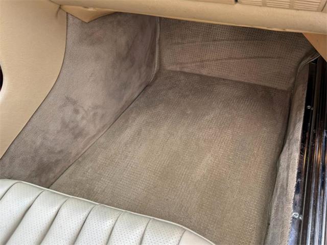 1988 Mercedes-Benz 560SL (CC-1910223) for sale in Gladstone, Oregon