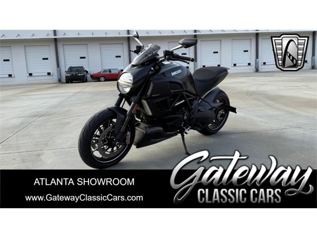 2011 Ducati Diavel (CC-1912687) for sale in O'Fallon, Illinois