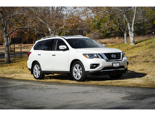 2018 Nissan Pathfinder (CC-1910406) for sale in Sherman Oaks, California