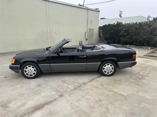 1993 Mercedes-Benz 300CE (CC-1916057) for sale in Fountain Valley , California