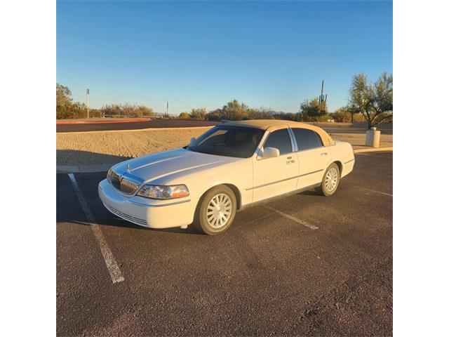 2003 Lincoln Town Car (CC-1917022) for sale in Mesa, Arizona