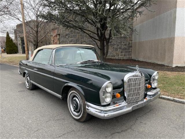 1967 Mercedes-Benz 250SE (CC-1917601) for sale in Astoria, New York