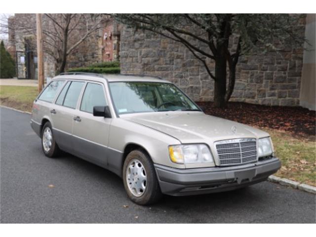 1995 Mercedes-Benz E320 (CC-1917605) for sale in Astoria, New York