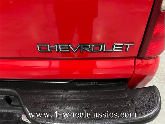 2001 Chevrolet Suburban (CC-1917675) for sale in Holland , Michigan