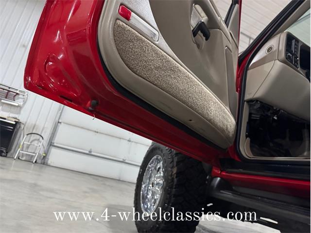 2001 Chevrolet Suburban (CC-1917675) for sale in Holland , Michigan