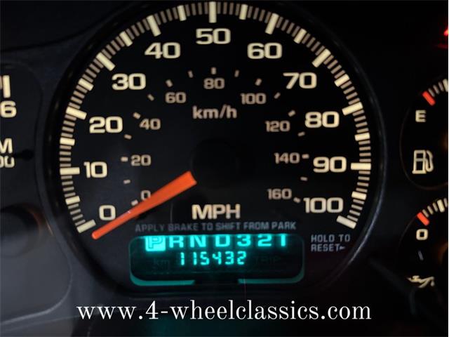 2001 Chevrolet Suburban (CC-1917675) for sale in Holland , Michigan