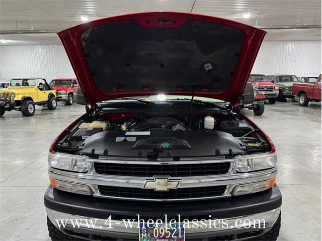2001 Chevrolet Suburban (CC-1917675) for sale in Holland , Michigan