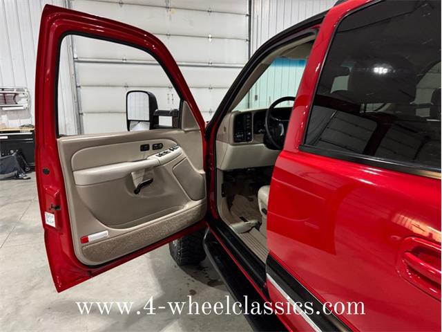 2001 Chevrolet Suburban (CC-1917675) for sale in Holland , Michigan