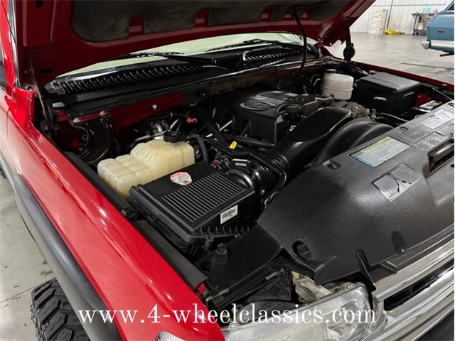 2001 Chevrolet Suburban (CC-1917675) for sale in Holland , Michigan