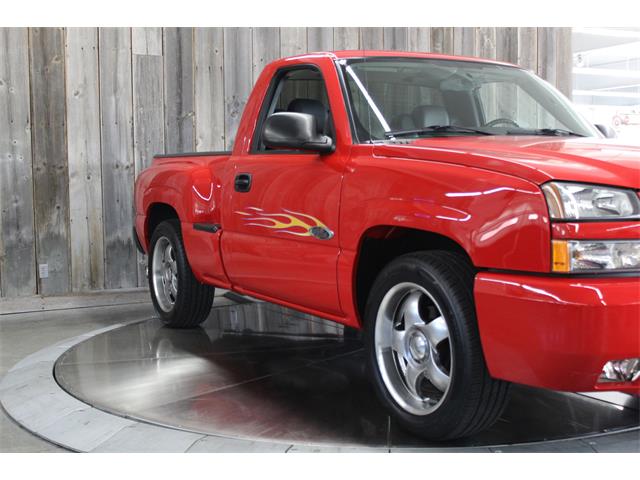2005 Chevrolet Silverado (CC-1910783) for sale in Bettendorf, Iowa