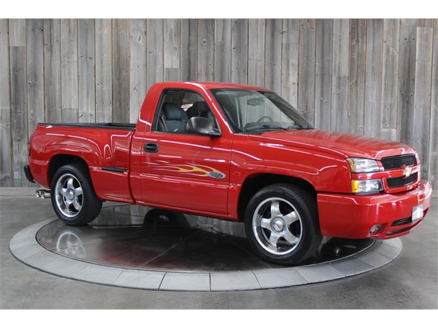 2005 Chevrolet Silverado (CC-1910783) for sale in Bettendorf, Iowa