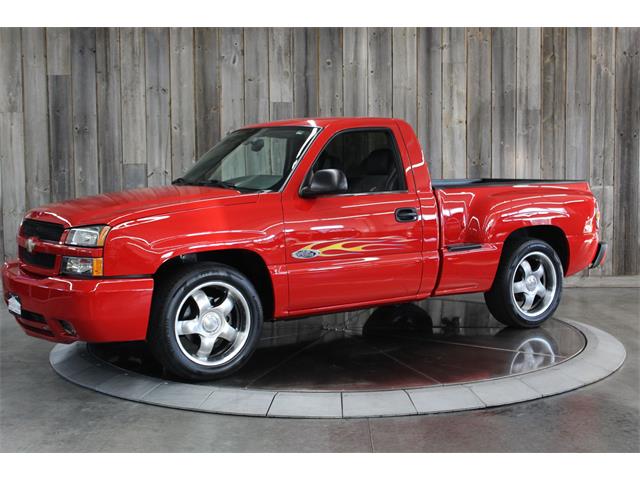 2005 Chevrolet Silverado (CC-1910783) for sale in Bettendorf, Iowa