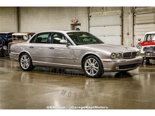 2004 Jaguar XJR (CC-1922746) for sale in Grand Rapids, Michigan