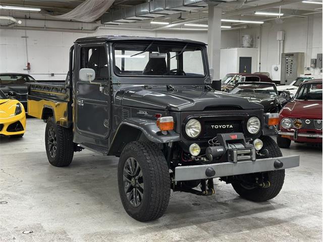 1974 Toyota Land Cruiser FJ45 Pickup (CC-1924049) for sale in Huntington Station, New York