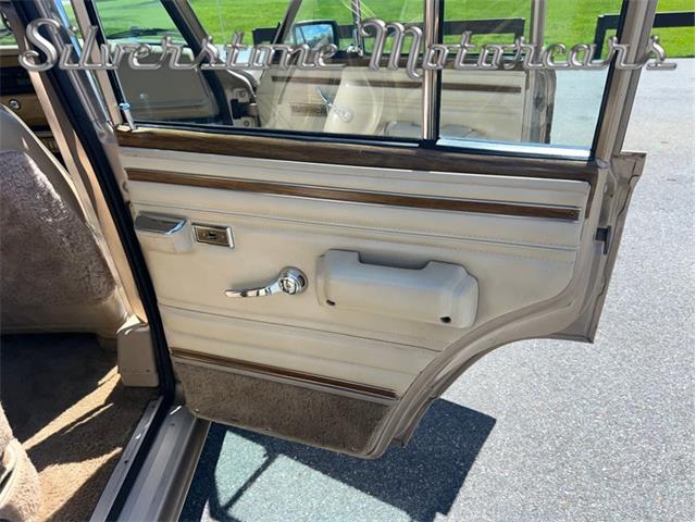 1989 Jeep Grand Wagoneer (CC-1925371) for sale in North Andover, Massachusetts