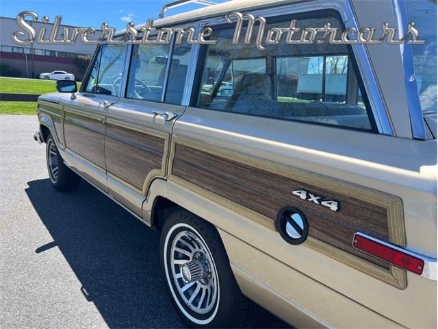 1989 Jeep Grand Wagoneer (CC-1925371) for sale in North Andover, Massachusetts