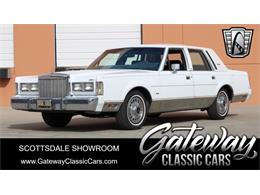 1985 Lincoln Town Car (CC-1925469) for sale in O'Fallon, Illinois