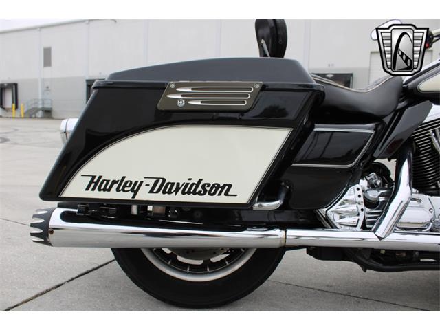 2001 Harley-Davidson Road King (CC-1926353) for sale in O'Fallon, Illinois