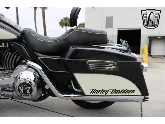 2001 Harley-Davidson Road King (CC-1926353) for sale in O'Fallon, Illinois