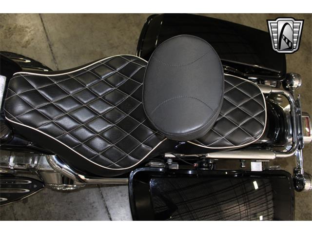 2001 Harley-Davidson Road King (CC-1926353) for sale in O'Fallon, Illinois